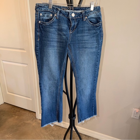 Rue21 Denim - Low Rise Jeans - Ankle - Size 5